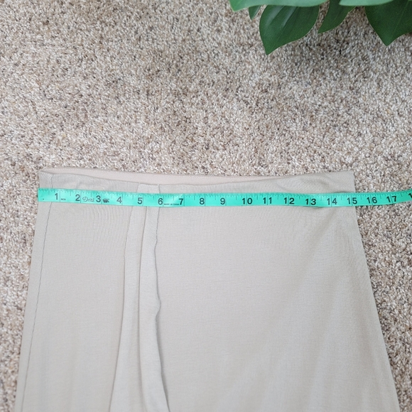 BCBGMaxAzria Logan Tan Side Slit Ruffle Maxi Skirt Medium - Picture 8 of 12